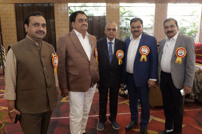 परिचय सम्मेलन की तस्वीर 9